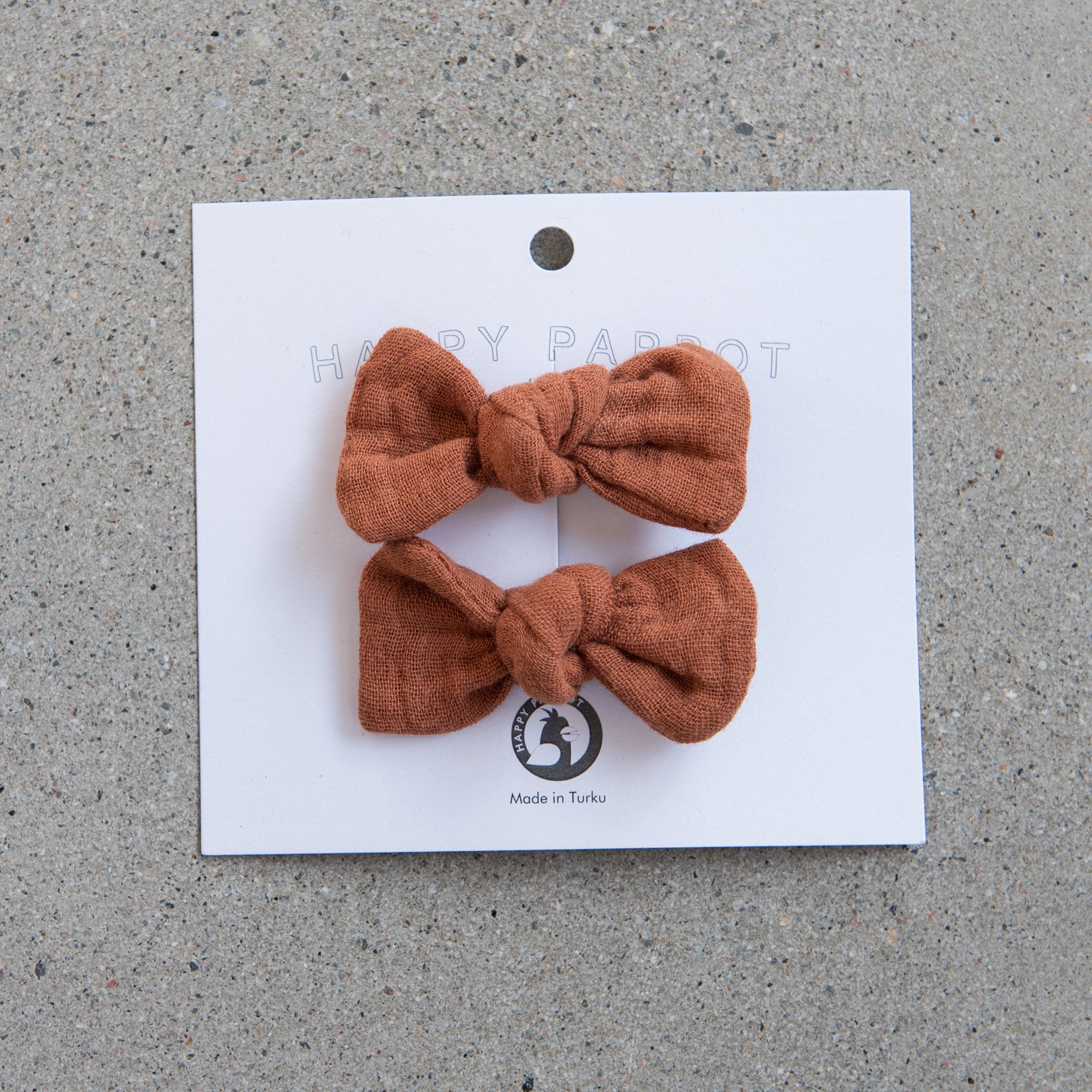 Baby knot -pinnit, Sienna